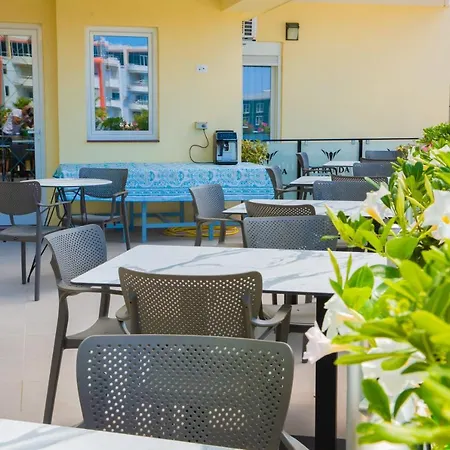 Veranda Boutique Hotel 3*